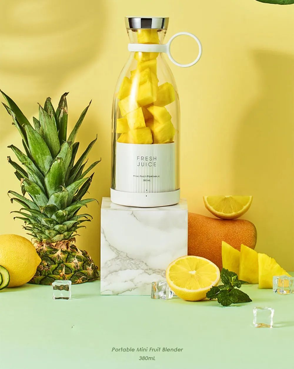 Portable electric blender bottle